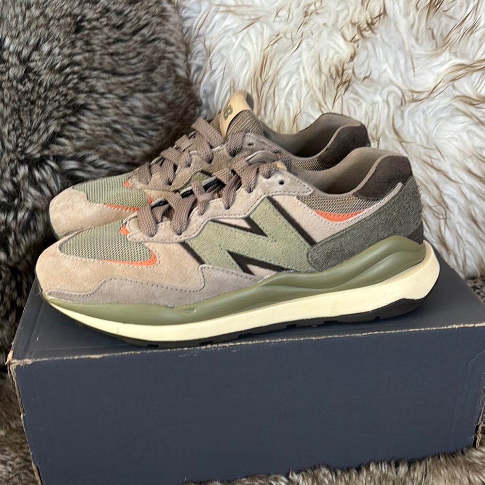 New Balance 5740 Men’s 7.5 Mushroom mix - Picture 7 of 11